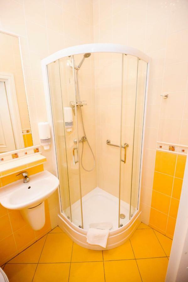 Hotel Dwor Sojki Ngoại thất bức ảnh