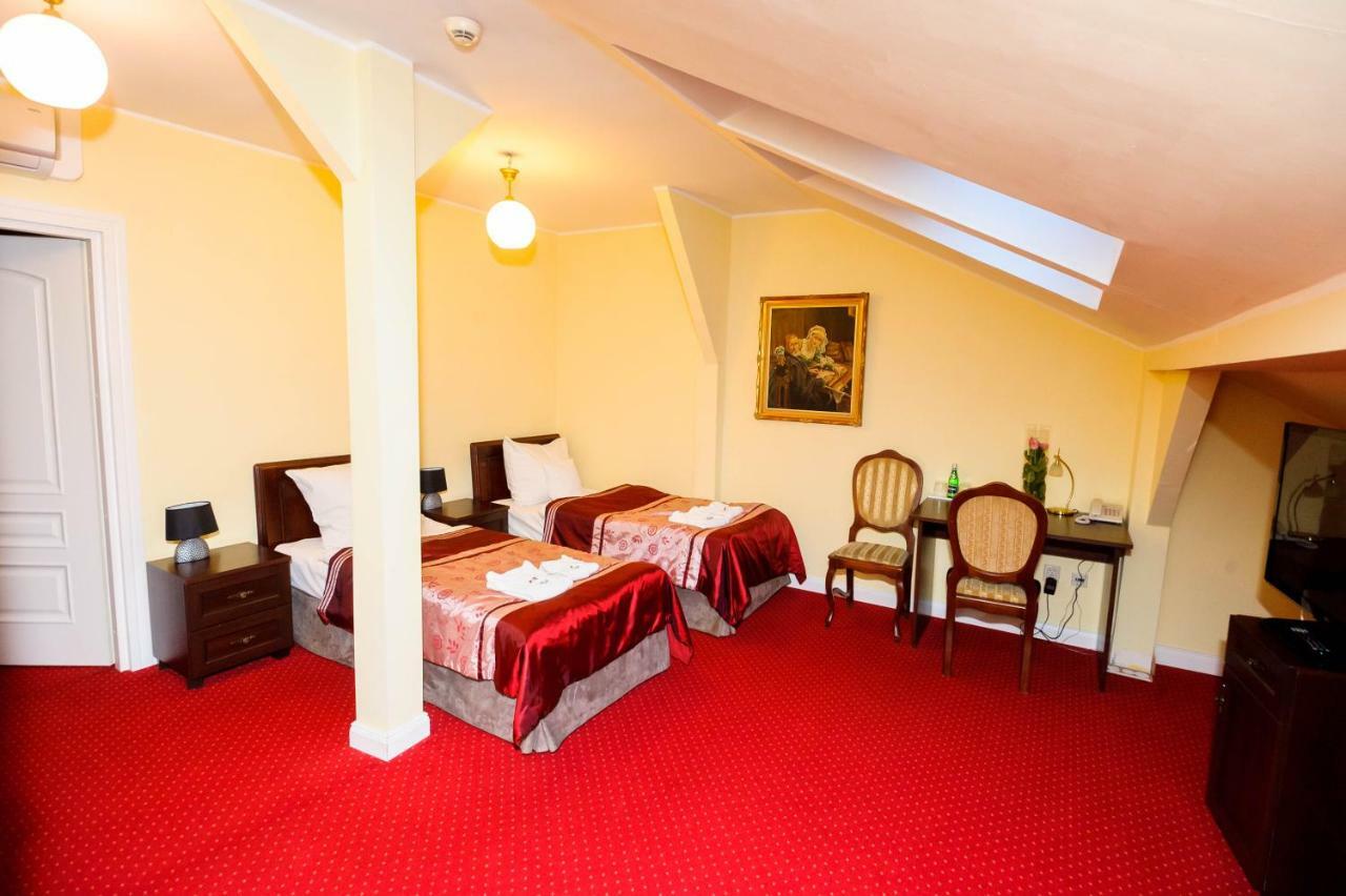 Hotel Dwor Sojki Ngoại thất bức ảnh