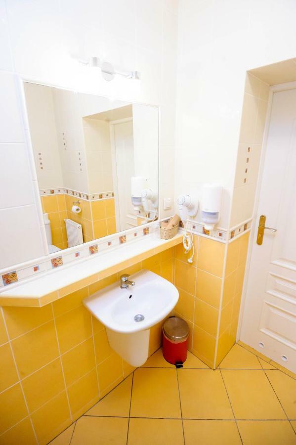 Hotel Dwor Sojki Ngoại thất bức ảnh