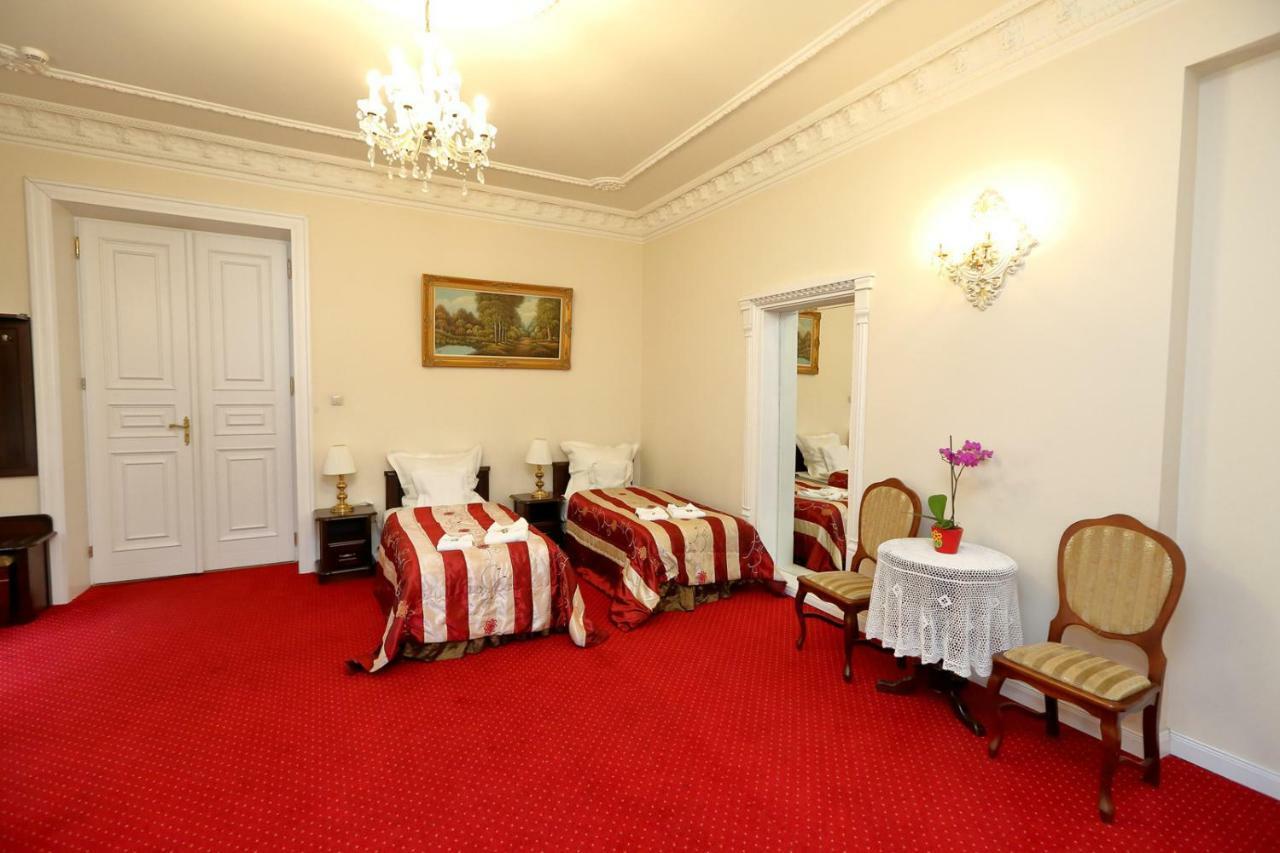 Hotel Dwor Sojki Ngoại thất bức ảnh